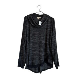 Cloth &‎ Portrait Black Gray Cowlneck Tunic Top NWT Large